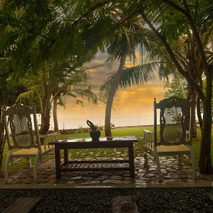 Hotel Hiru Lagoon 
